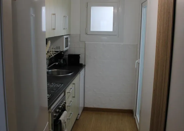 A Minute De La Plage! Apartment *